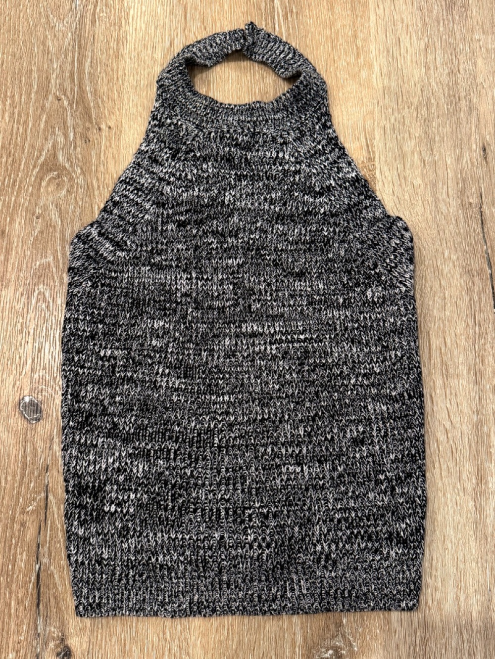 Dynamite Marled Knit Halter Tank Top - Black & White